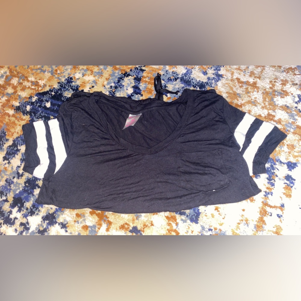 Tshirt black with two white trips on sleeves